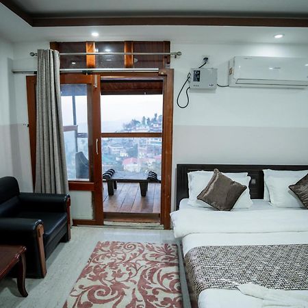 2K Hotel Kohima Bagian luar foto