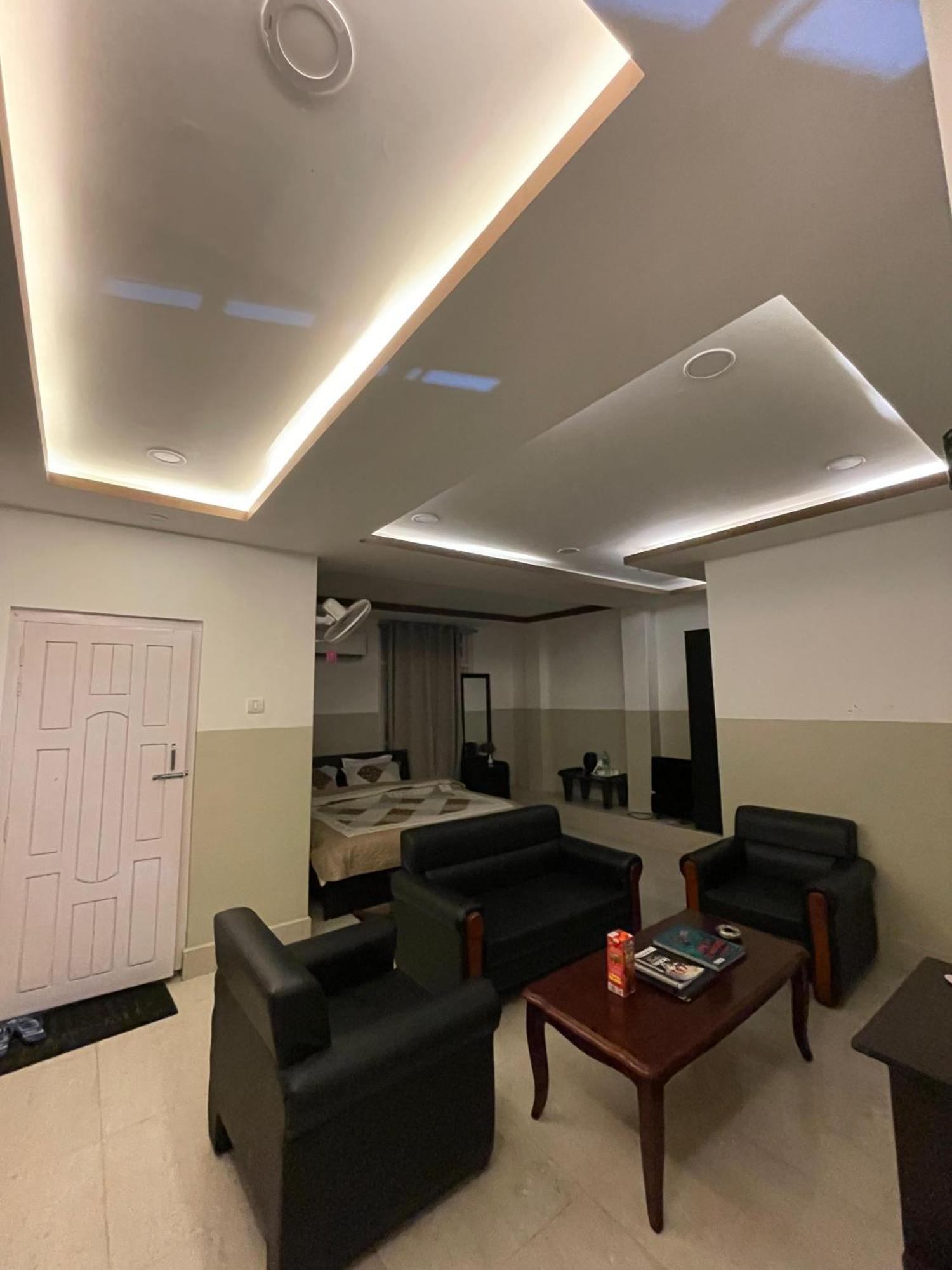 2K Hotel Kohima Bagian luar foto